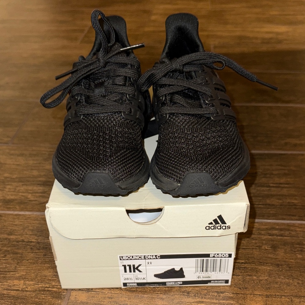 Adidas Ubounce DNA Kids All-Black Sneakers